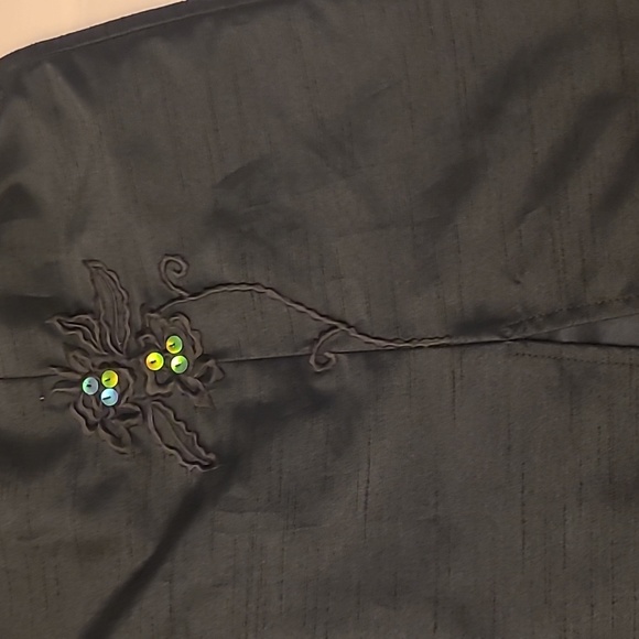 LIKE NEW VTG Urban Works Embroidered and Sequined Flor Side Slit Skirt - Picture 8 of 10